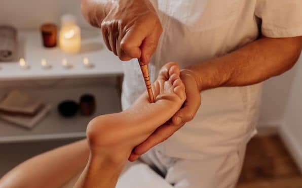 Réflexologie plantaire soin des pieds à l'Institut Solvay à Liège